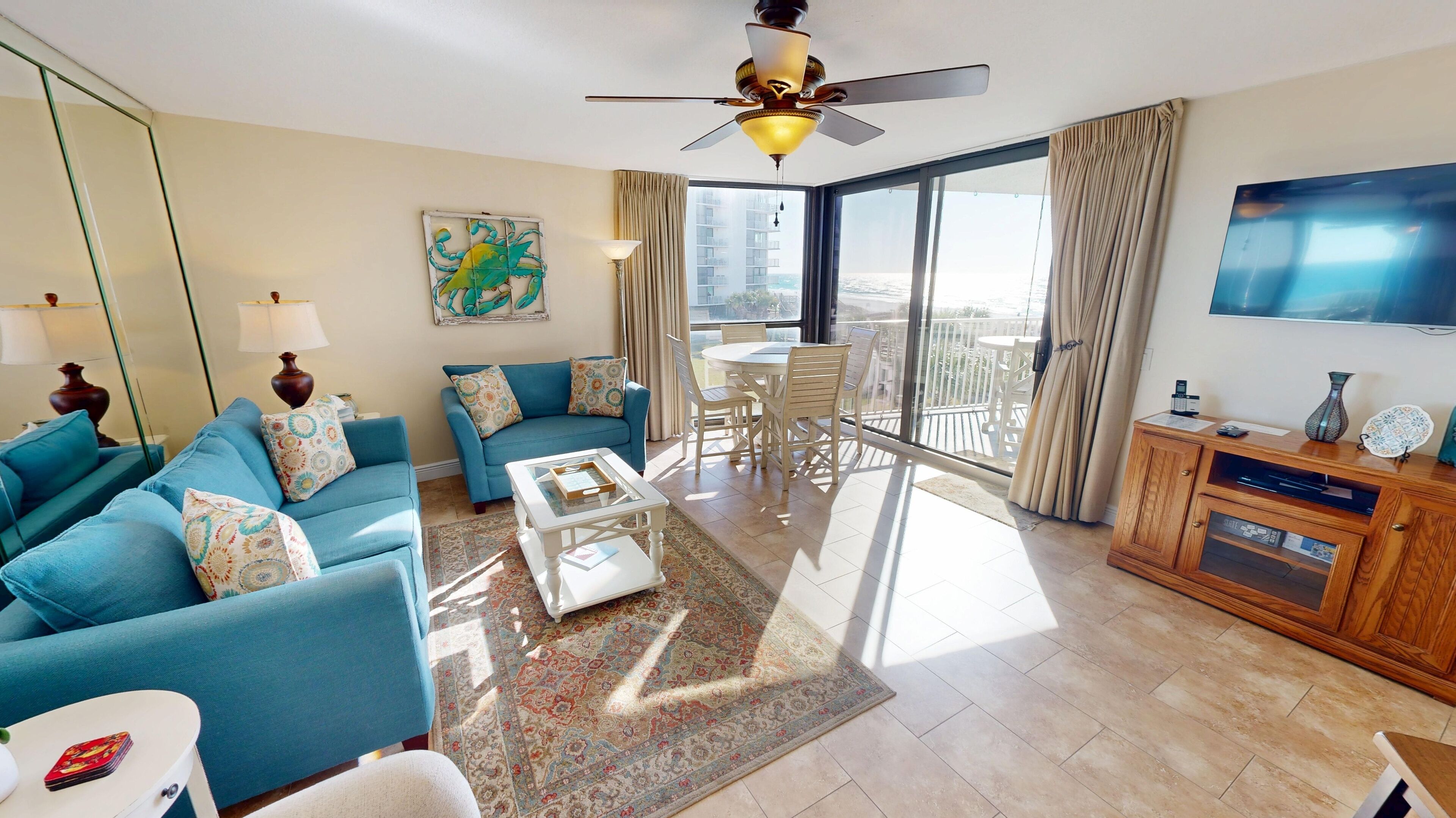 Condo, 2 Bedrooms | Living area