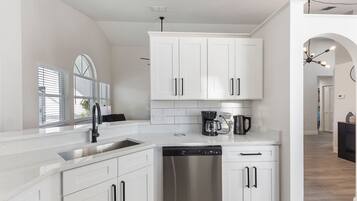 Villa, 4 Schlafzimmer | Eigene Küche