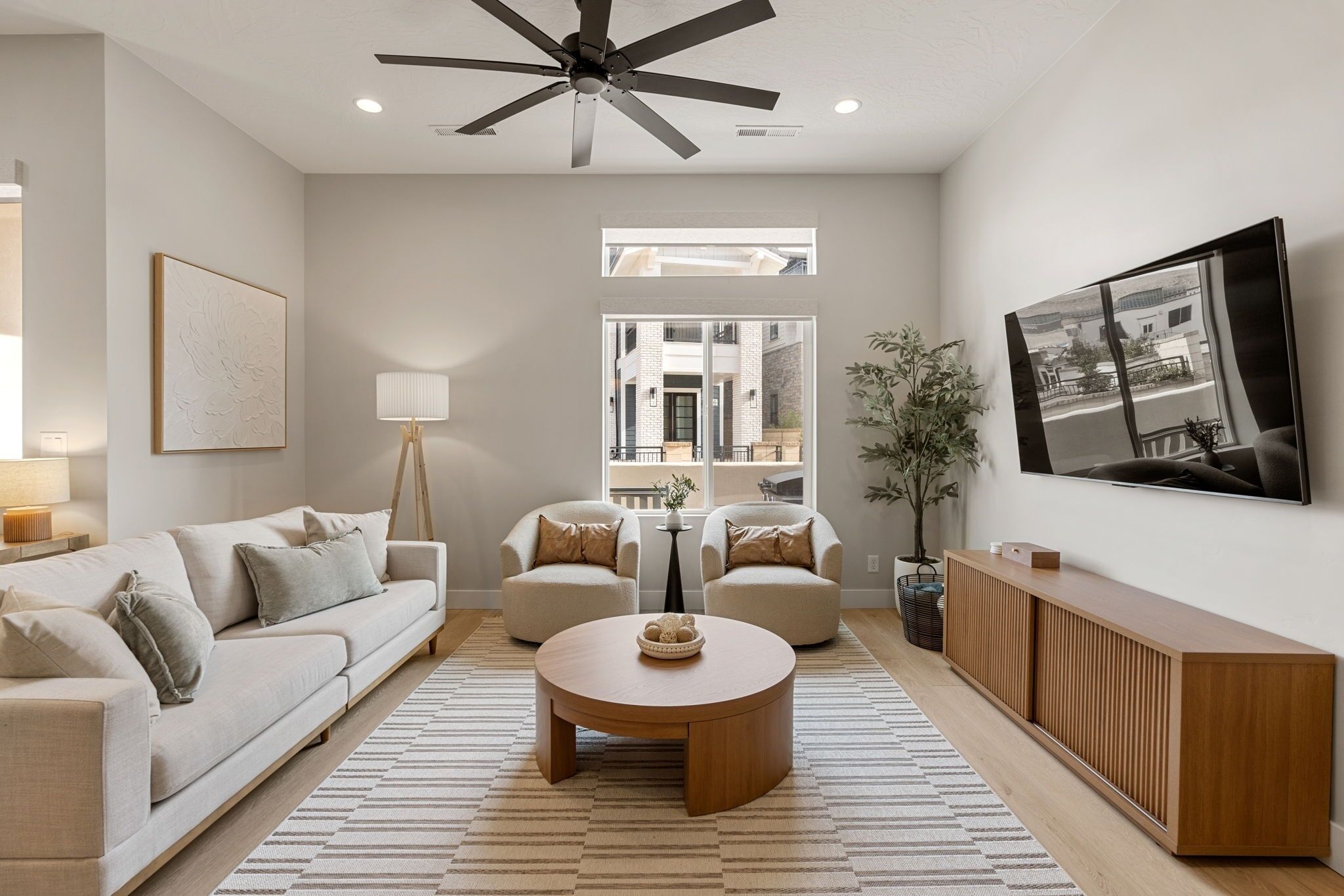 Townhome, 5 Bedrooms | Living area