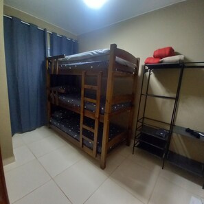 2 bedrooms, Internet, bed sheets - Apartment 2 km from the beach (Praia Grande)
