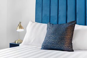 2 chambres, fer et planche à repasser, lit parapluie, Wi-Fi gratuit