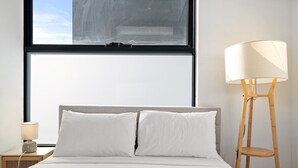 Apartment - One-bed Apartment Close to Cafes and Coast (Melbourne)