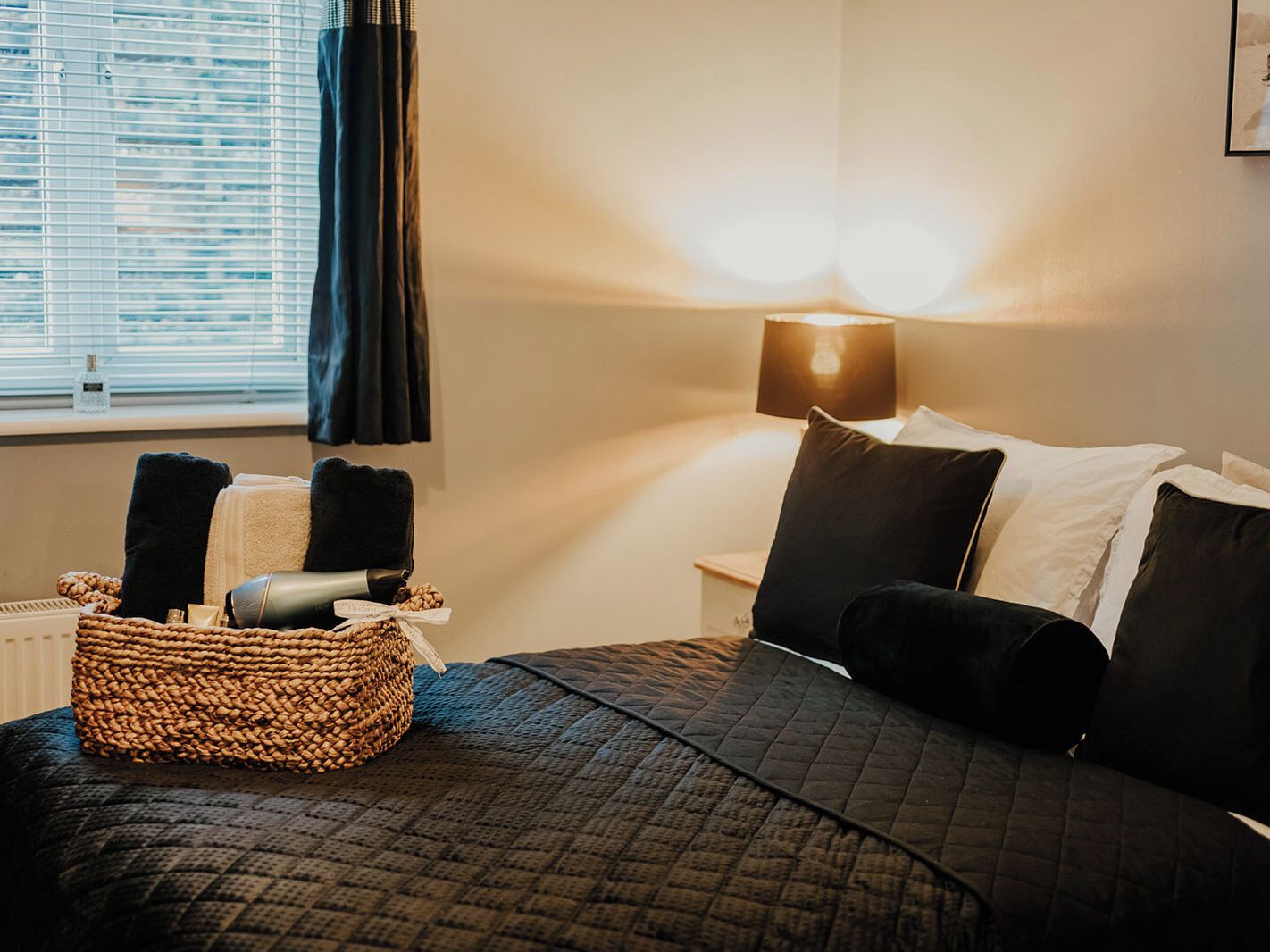 2 bedrooms, individually decorated, individually furnished, free WiFi