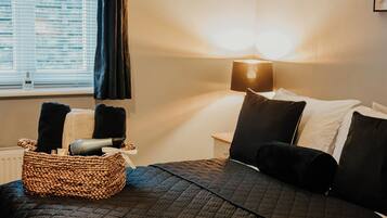 2 bedrooms, individually decorated, individually furnished, free WiFi