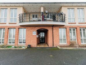 Exterior detail - 5 Mariners Wharf (Newhaven)