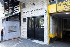 Tech - Estúdio charmoso com ótima localização (São Paulo)