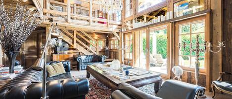 Chalet | Interior