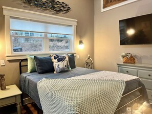 2 bedrooms, free WiFi, bed sheets - Raleigh Overlook - Scenic Lake View & Lake Access (Mammoth Cave)