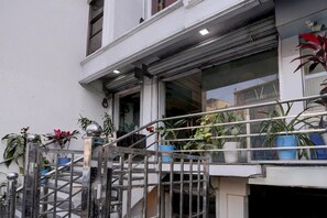 House | Reception - Townhouse Gandhi Medical College Formerl (Bhopal)