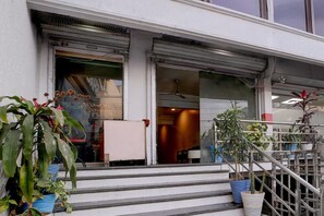 House | Reception - Townhouse Gandhi Medical College Formerl (Bhopal)