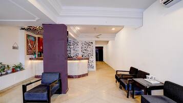 Maison | Hall