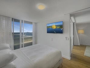 Apartment | 2 bedrooms, bed sheets - Spacious Modern Apartment in Batemans Bay (Batemans Bay)