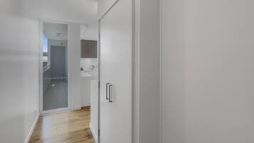 Apartment | Bathroom | Towels