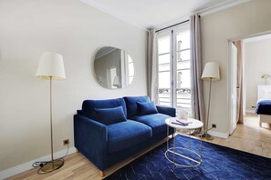 Apartment | Living area - Superb Apartment -1br/4p- Musee D'orsay /louvre (Paris)
