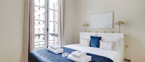 Appartement | 1 chambre, fer et planche Ă repasser, draps fournis