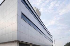 House | Bahagian luar