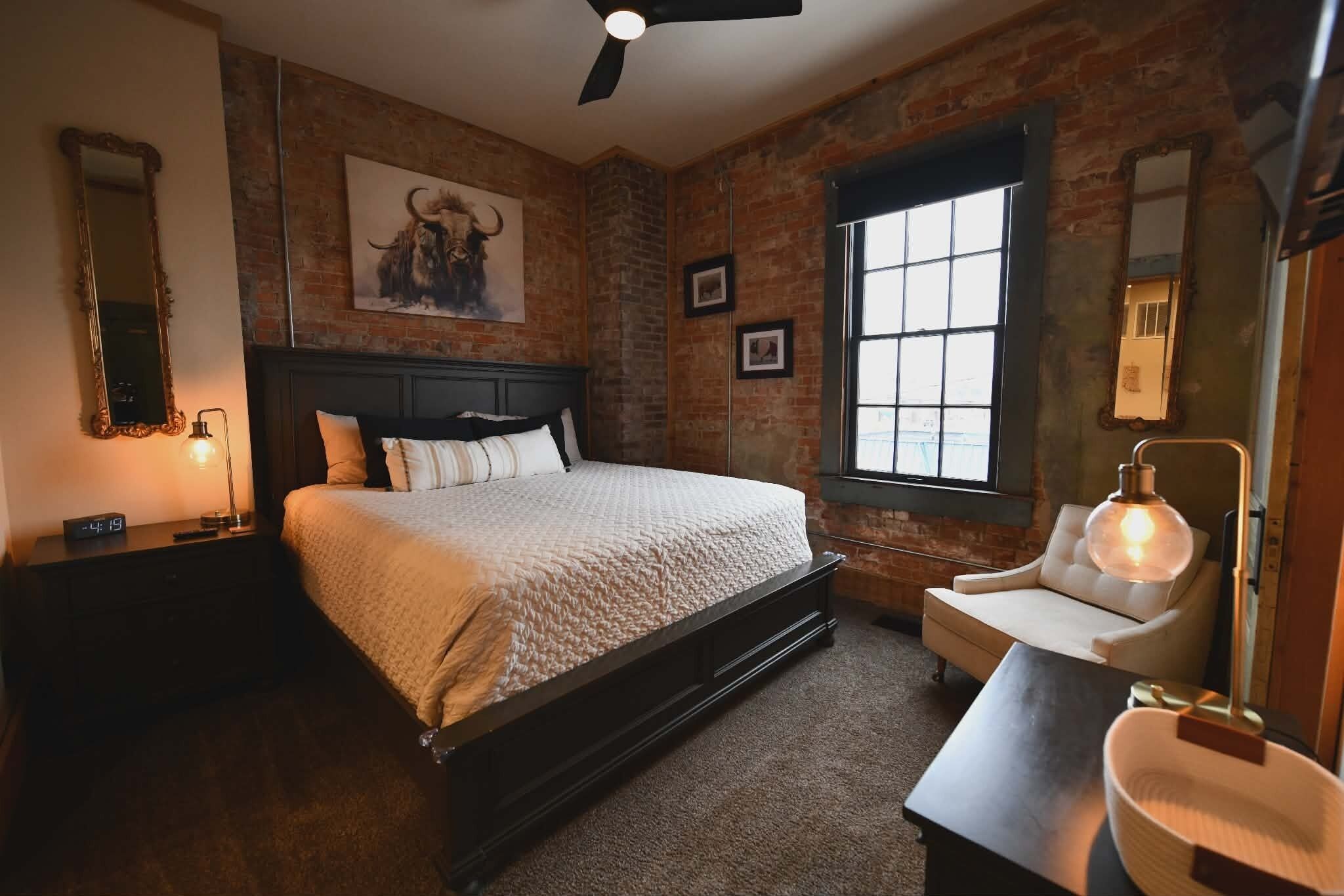 1 chambre, fer et planche à repasser, Wi-Fi gratuit, draps fournis