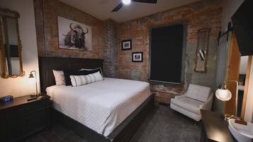 1 slaapkamer, een strijkplank/strijkijzer, gratis wifi, beddengoed