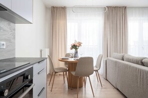 Interior - Kajdasza 1A Wrocław | Luxury Sky Jagodno Apartment with Jacuzzi | Parking & Terrace (Wrocław)