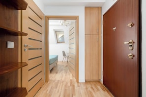 2 bedrooms, iron/ironing board, travel cot, WiFi - Spacious Apartment | 2 Bedrooms and Parking in Zakopane (Zakopane)