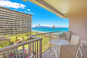 Property grounds - Ocean View Studio at The Whaler 413|Kaanapali Beach|Walk to Dining (Lahaina)