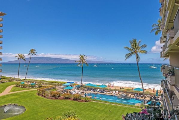 Pool - Ocean View Studio at The Whaler 413|Kaanapali Beach|Walk to Dining (Lahaina)