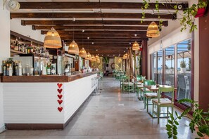 Bar (on property) - Casa Casares - Big Garden & near the Beach (Casares)
