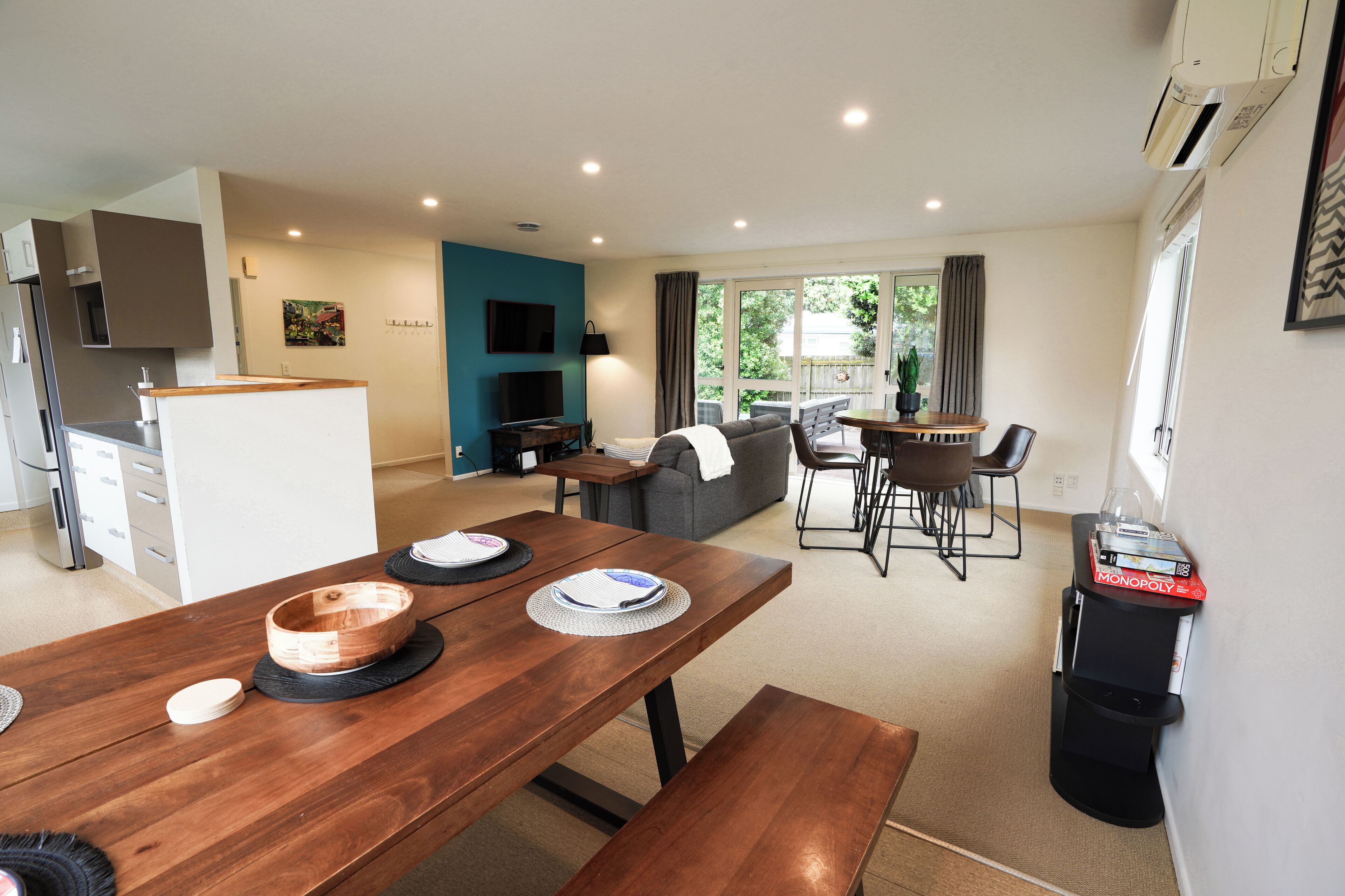 Una Smart TV, una oficina