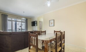 Basic Apartment | Dining - 2 Bdrm apt 250m From the Beach in Center Sdc0601 (Balneário Camboriú)