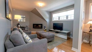 Classic Room, Garden View | Living area - Lantern Hill & Hollow (Ingonish Beach)