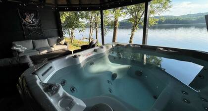 Hagrid's Hut + 1BR - Harry Potter Riverfront Experience