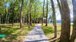 Property grounds - Hagrid's Hut + 1BR - Harry Potter Riverfront Experience (New Richmond)