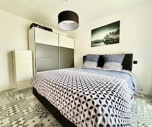 1 bedroom, WiFi, bed sheets - The Echevins' Jewel, a peaceful stay in Illkirch (Illkirch-Graffenstaden)
