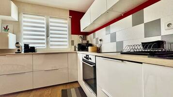 Fridge, microwave, oven, dishwasher