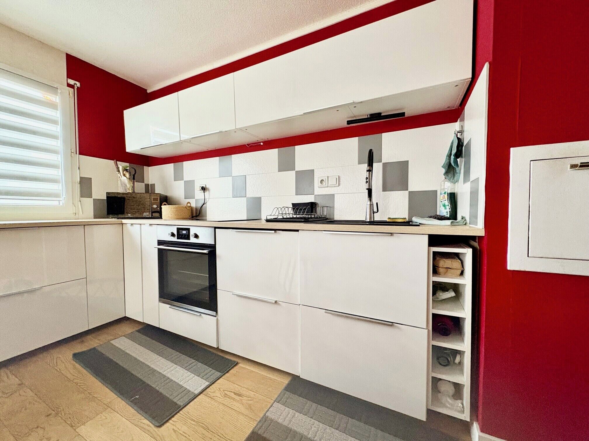 Geladeira, micro-ondas, fogão, lava-louças