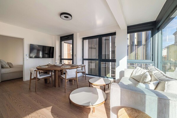 Apartment | Dining - Superb Terrace Apartment in Monaco/beausoleil (Beausoleil)