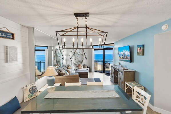 Smart TV, fireplace - Sand Dunes Resort PH9 (Myrtle Beach)