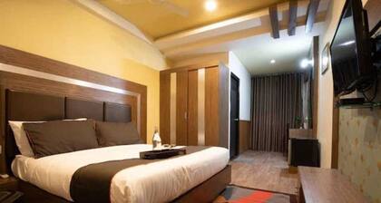 Townhouse Oak IIT Kanpur Metro Station