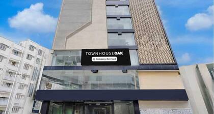 Townhouse Oak IIT Kanpur Metro Station