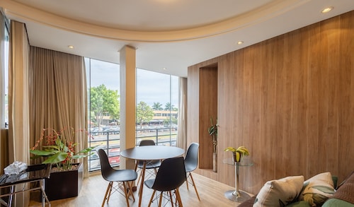 Modern apt in Sudoeste w/ A/C & Wi-fi Cls0101