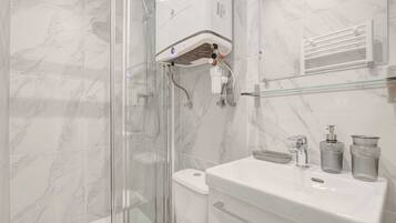 Apartment | Badezimmer