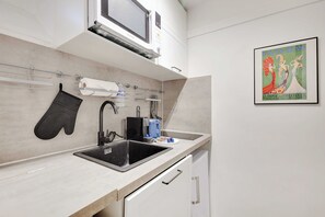 House | Private kitchen - Cozy Studio 2P - Sacre Coeur - Batignolles (Paris)