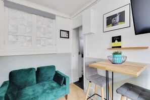 House | Interior - Cozy Studio 2P - Sacre Coeur - Batignolles (Paris)
