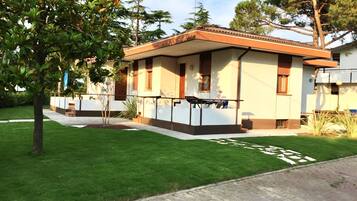 Bungalow, 2 kamar tidur, balkon, pemandangan kebun | Eksterior