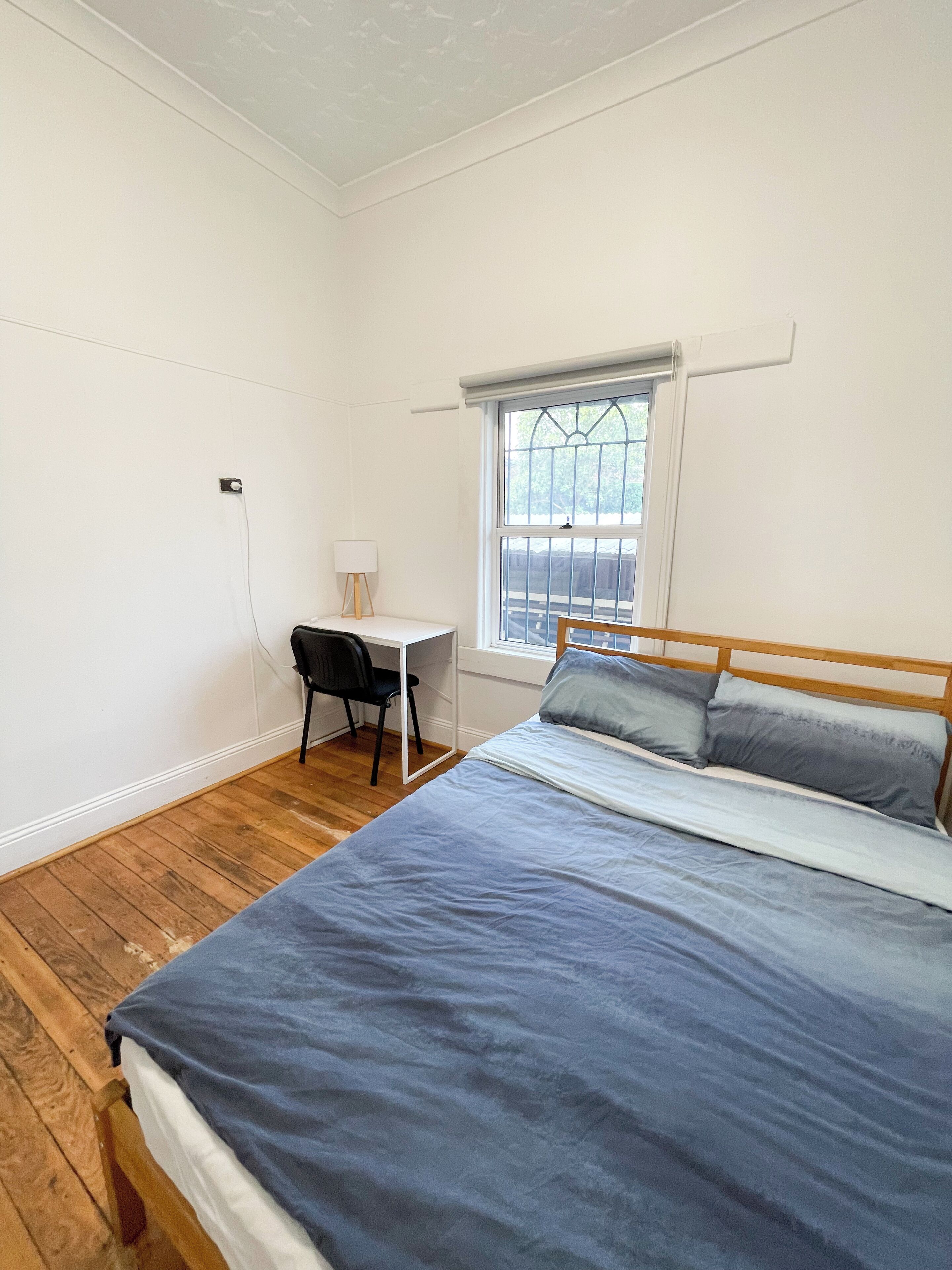 Desk, laptop workspace, free WiFi