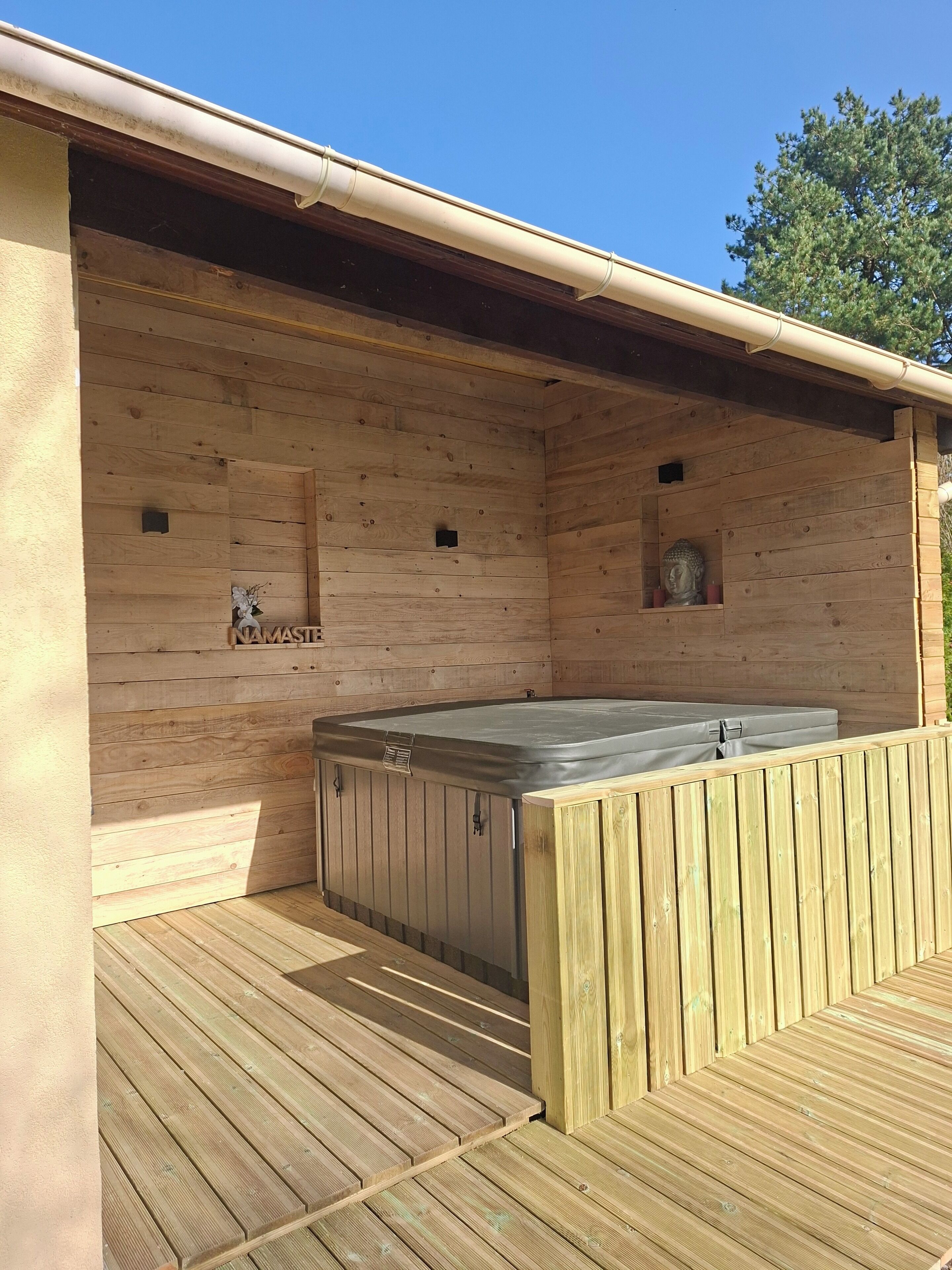 Baignoire à remous extérieure