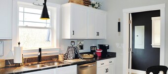 Delightful 3-bedroom house with AC in charming Bumpass