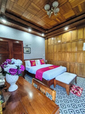 Luxury Double Room, Balcony, City View