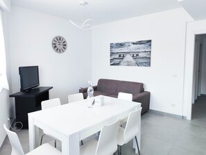 Apartment, 2 Bedrooms, City View | Dining room - Modern Apartment With Pool (Cavallino-Treporti)