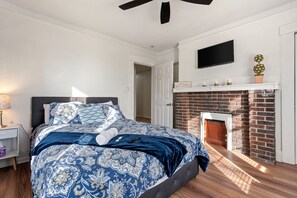 6 Schlafzimmer, Bügeleisen/Bügelbrett, WLAN, Bettwäsche